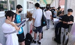 112學年度分科測驗12日舉行第1天考試，考生上午在
台北市建國中學考場教室外的走廊認真複習，準備應
試。
中央社記者王騰毅攝  112年7月12日
